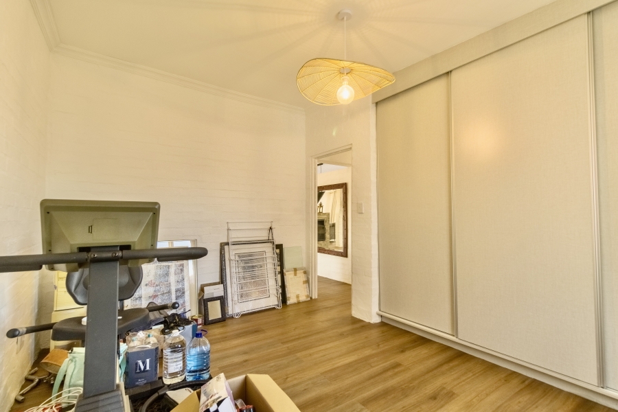 5 Bedroom Property for Sale in Grotto Bay Western Cape